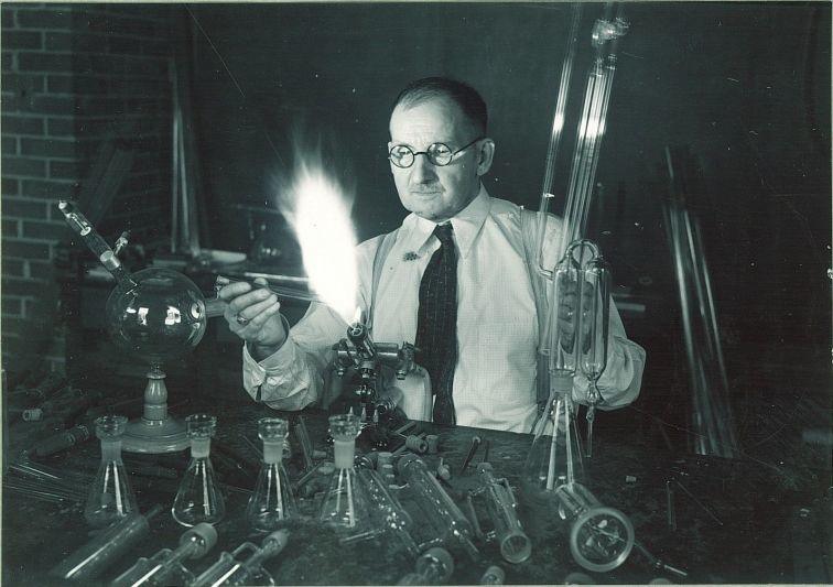 historical photo of glassblowing demonstration in 1935
